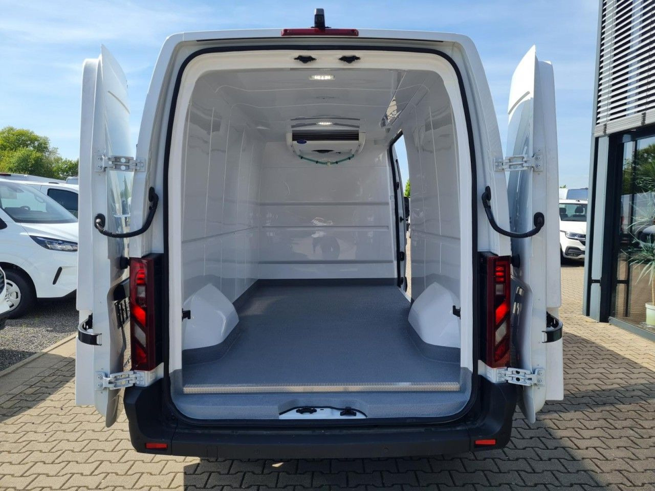 Renault Master New 3,5 t Kühlkasten Carrier L3H2 Kamera - Хладилен бус: снимка 5 Renault Master New 3,5 t Kühlkasten Carrier L3H2 Kamera - Хладилен бус: снимка 5
