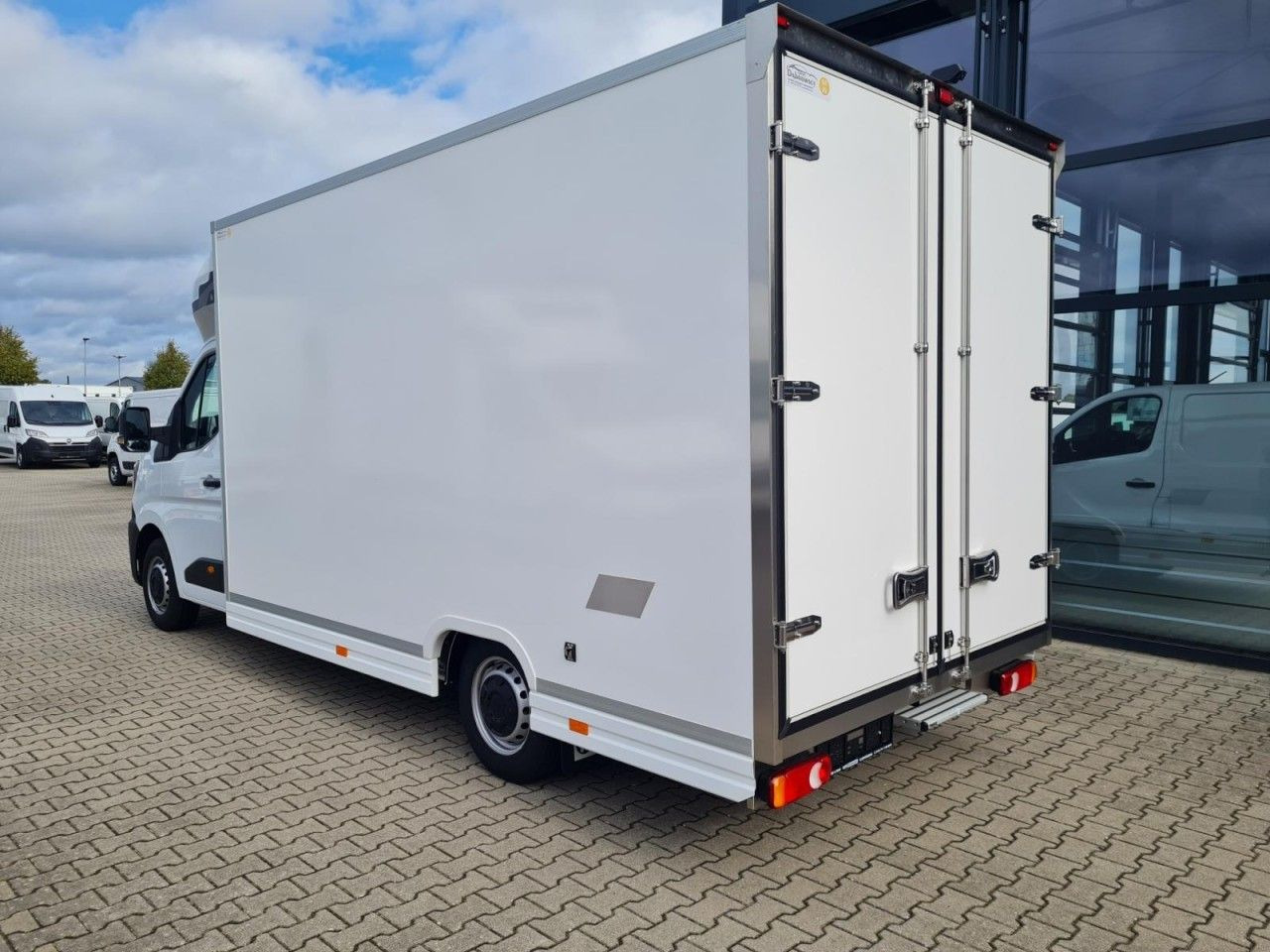 Лекотоварен автомобил фургон Renault Master New 35 Tiefrahmen Koffer dCi 170: снимка 7