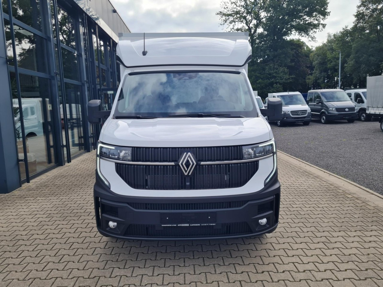 Renault Master New 35 Tiefrahmen Koffer dCi 170 KAMERA - Лекотоварен автомобил фургон: снимка 2 Renault Master New 35 Tiefrahmen Koffer dCi 170 KAMERA - Лекотоварен автомобил фургон: снимка 2
