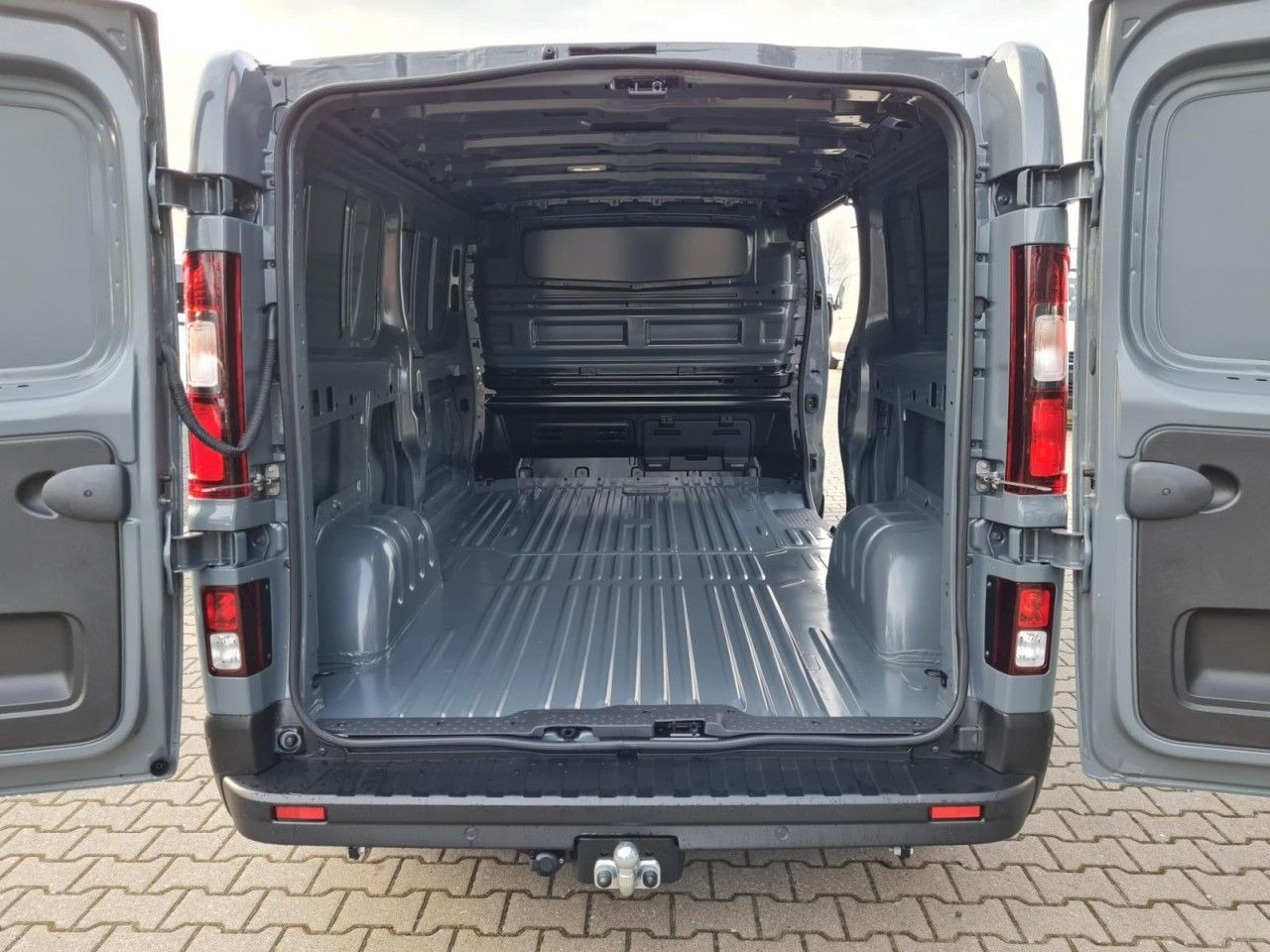 Renault Trafic Kasten 3,0t L2 LED AHK KLIMA PDC TEMPOMAT - Малък ван: снимка 5 Renault Trafic Kasten 3,0t L2 LED AHK KLIMA PDC TEMPOMAT - Малък ван: снимка 5
