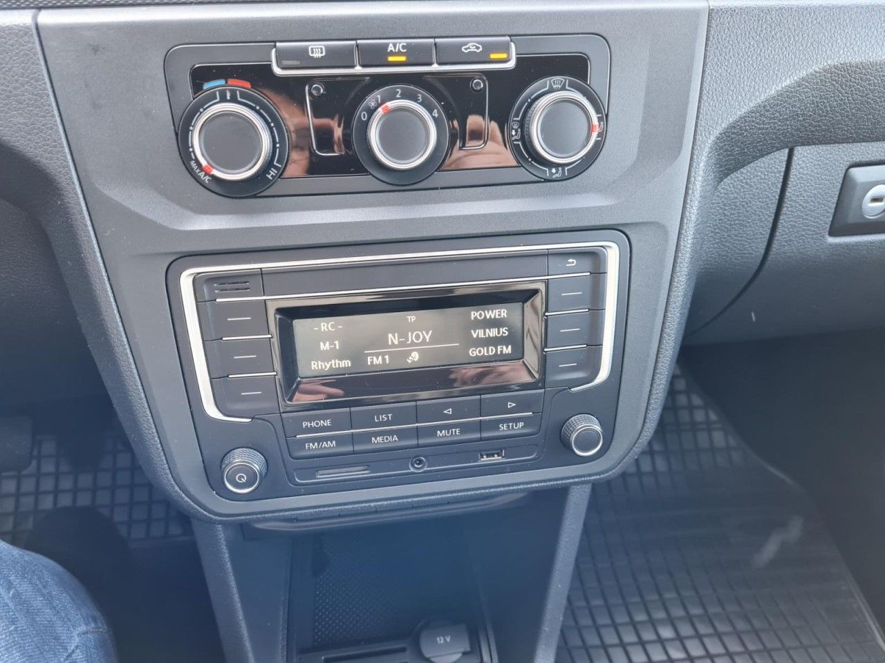 Комби Volkswagen Caddy 4Motion TDi Kombi 5-Sitze TEMPO STHZ REGAL: снимка 13