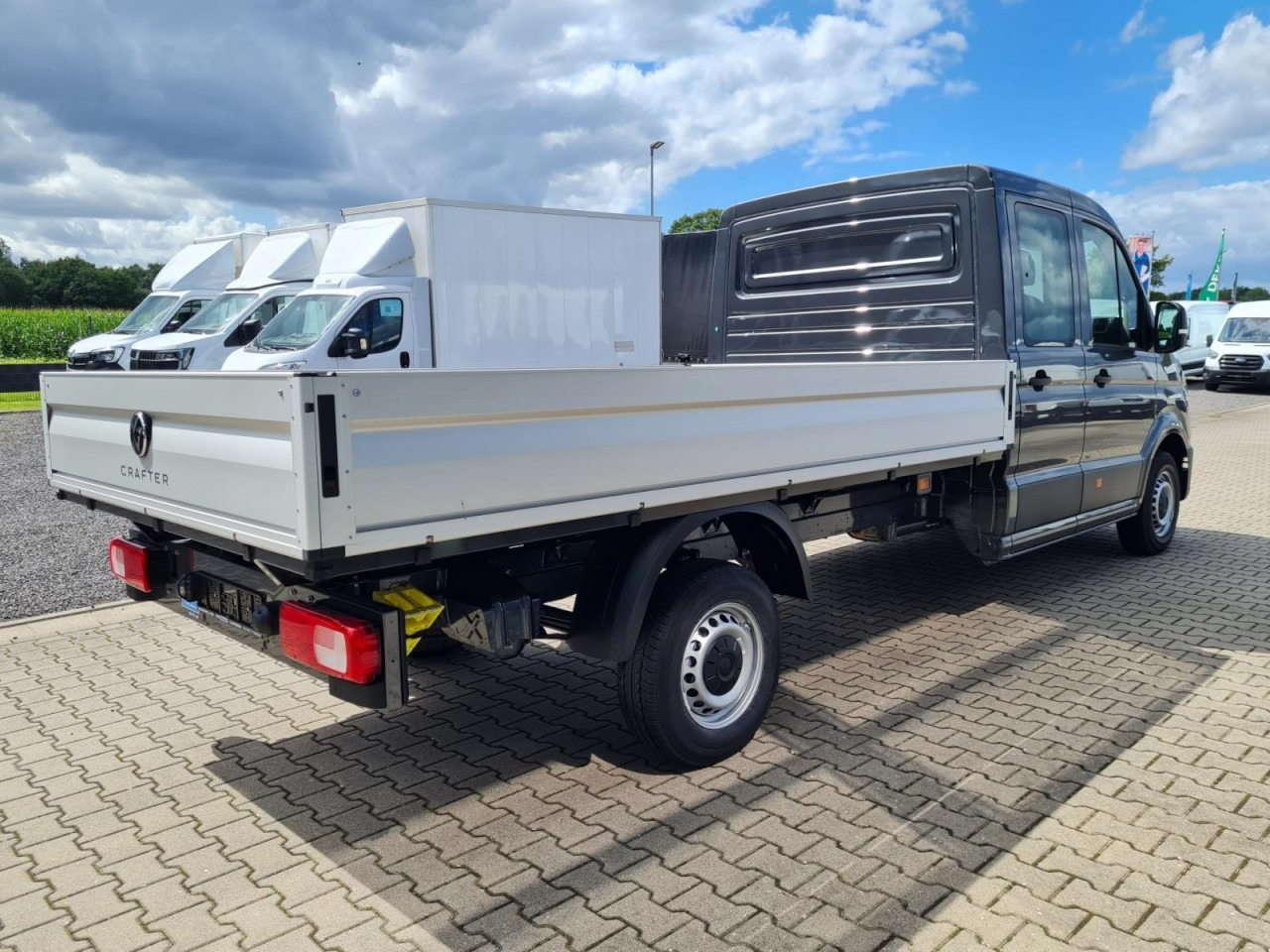 Volkswagen Crafter 35 DOKA 7-Sitze Maxi L4 KLIMA TEMPOMAT - Бордови бус, Бус с двойна кабина: снимка 5 Volkswagen Crafter 35 DOKA 7-Sitze Maxi L4 KLIMA TEMPOMAT - Бордови бус, Бус с двойна кабина: снимка 5
