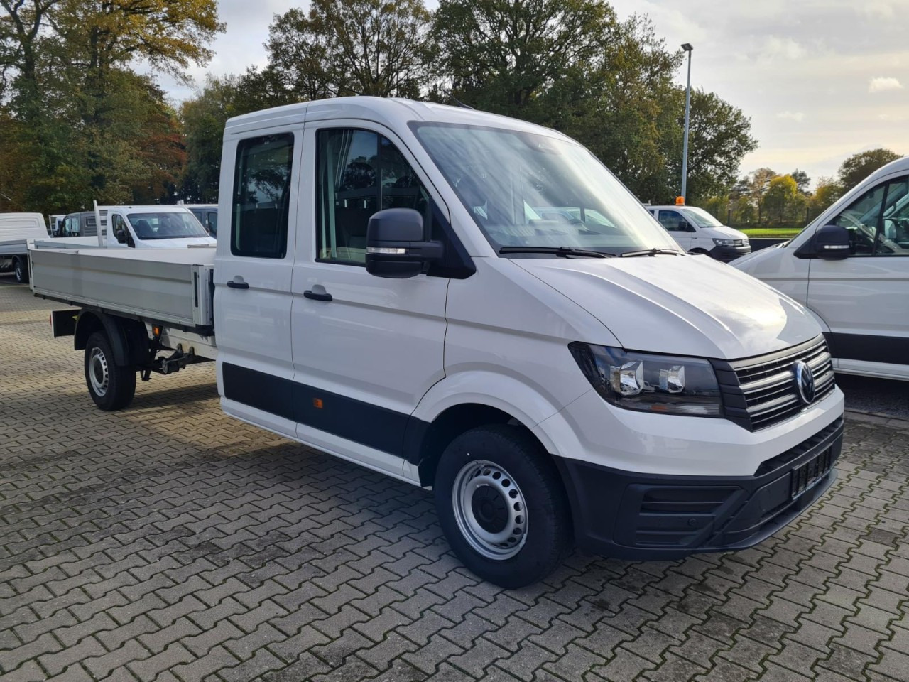 Volkswagen Crafter 35 Doka TDI L4 lang KLIMA TEMPOMAT - Бордови бус, Бус с двойна кабина: снимка 3 Volkswagen Crafter 35 Doka TDI L4 lang KLIMA TEMPOMAT - Бордови бус, Бус с двойна кабина: снимка 3