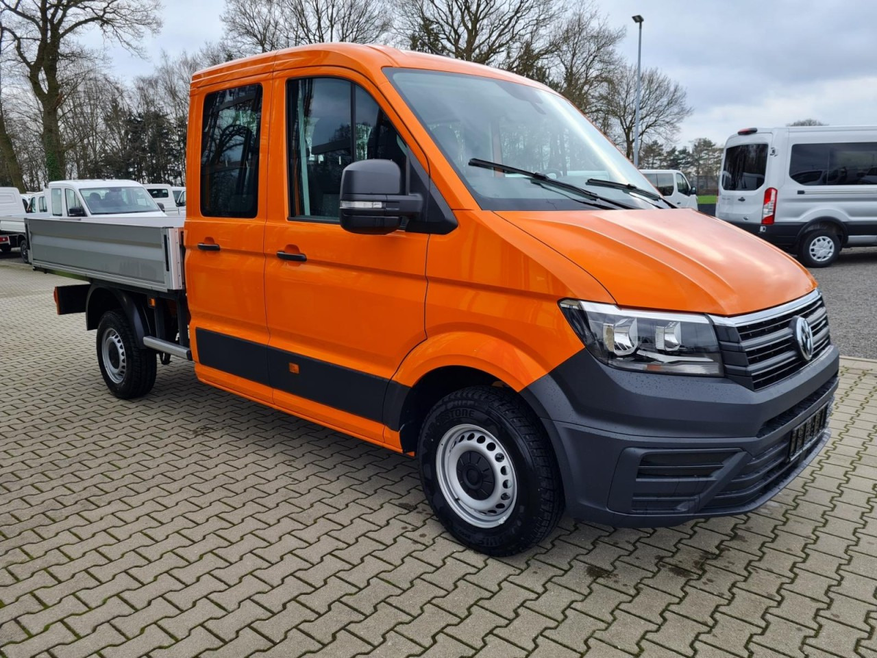 Volkswagen Crafter 35 Doka TDI MR AHK ERGO KLIMA Tempomat - Бордови бус, Бус с двойна кабина: снимка 4 Volkswagen Crafter 35 Doka TDI MR AHK ERGO KLIMA Tempomat - Бордови бус, Бус с двойна кабина: снимка 4