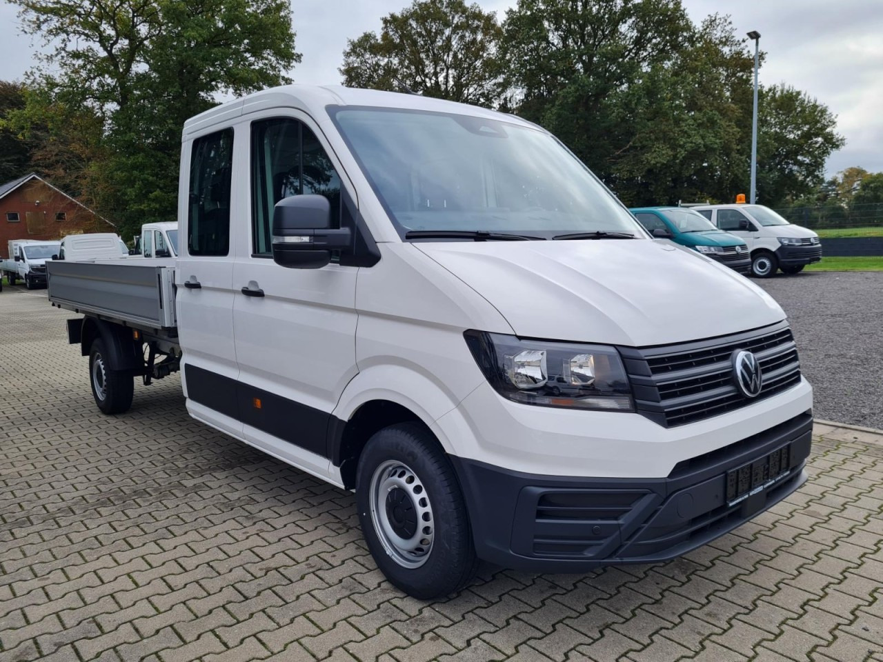 Volkswagen Crafter 35 Doka TDI Pritsche L4 Kamera, AHK - Бордови бус, Бус с двойна кабина: снимка 3 Volkswagen Crafter 35 Doka TDI Pritsche L4 Kamera, AHK - Бордови бус, Бус с двойна кабина: снимка 3