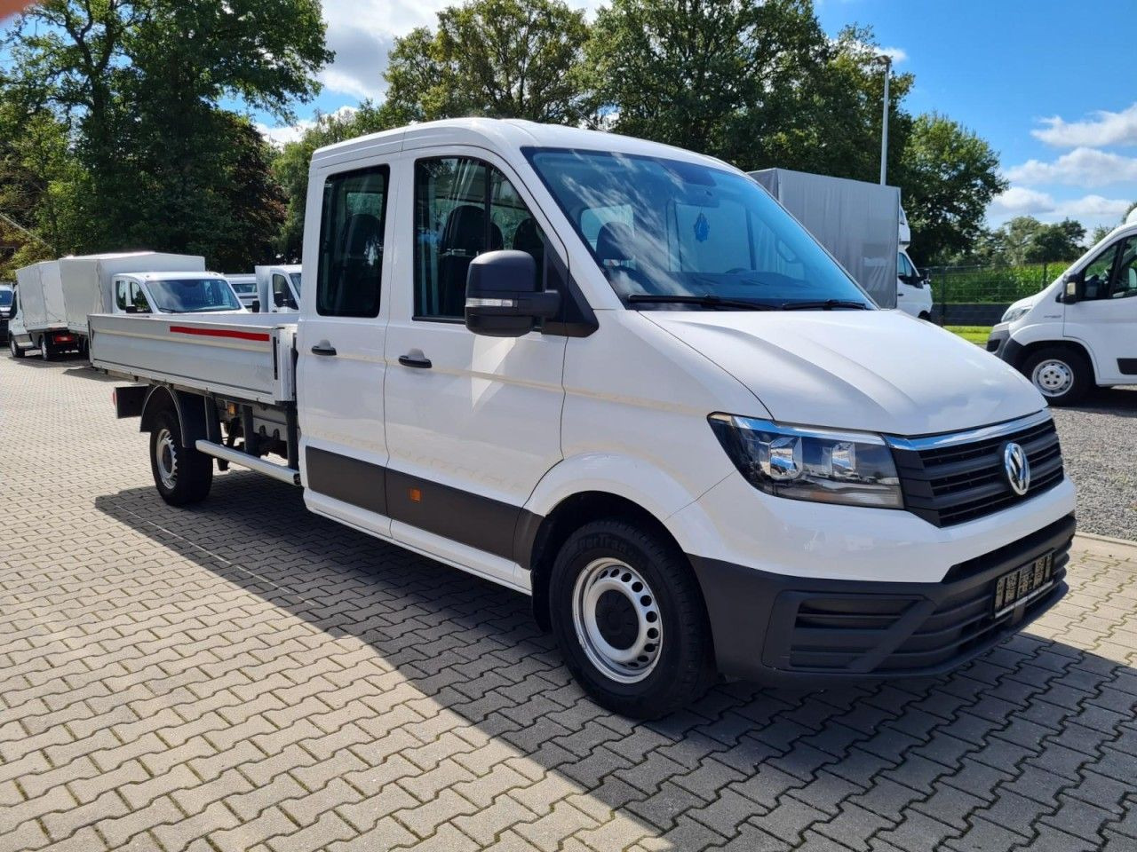 Volkswagen Crafter 35 Doka lang RWD AHK - 3.5to KLIMA TEMPO - Бордови бус, Бус с двойна кабина: снимка 3 Volkswagen Crafter 35 Doka lang RWD AHK - 3.5to KLIMA TEMPO - Бордови бус, Бус с двойна кабина: снимка 3