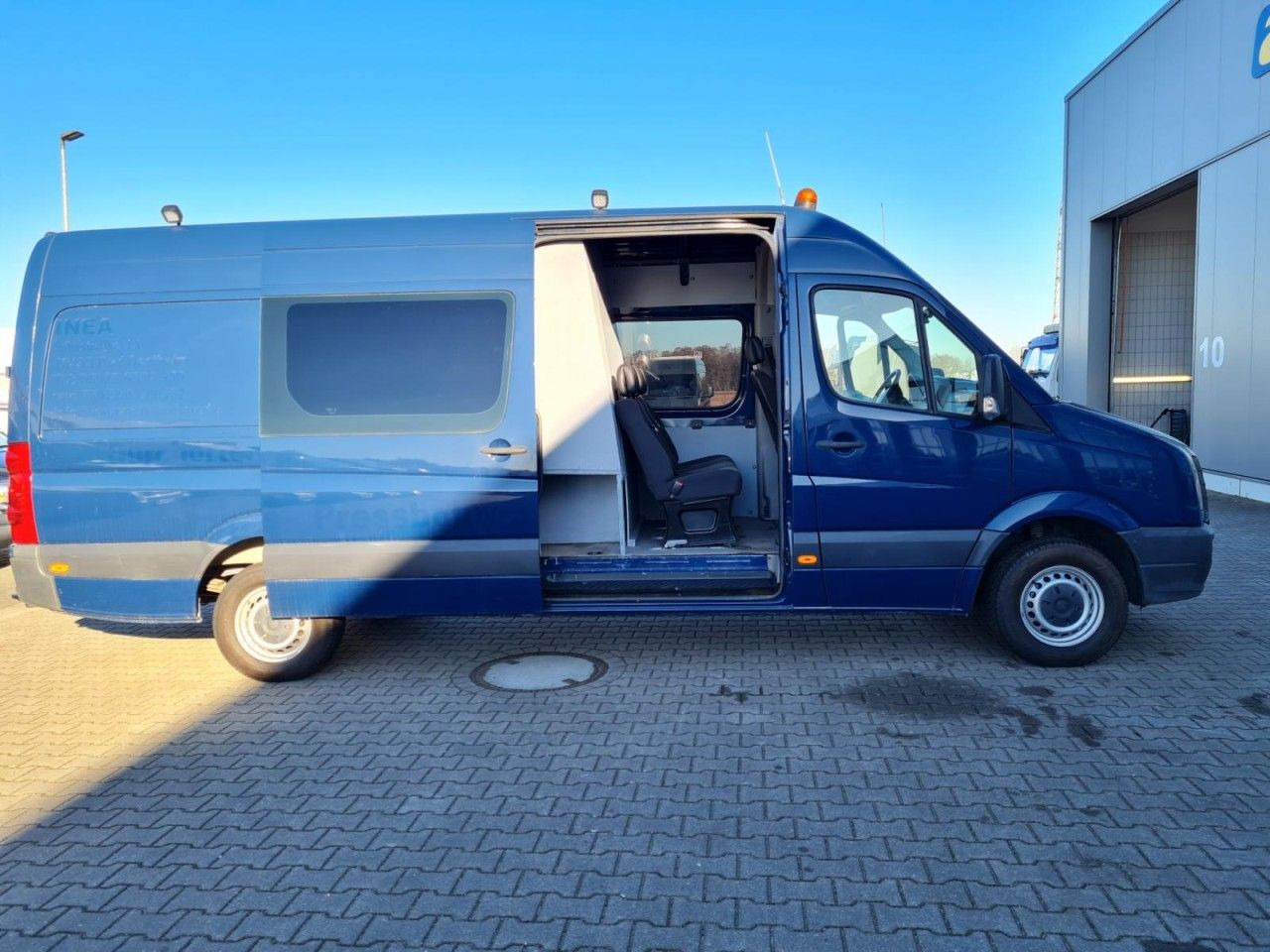 Volkswagen Crafter 35 Kasten Doka 5 Sitze AHK 3.5to REGALSY - Товарен бус, Бус с двойна кабина: снимка 5 Volkswagen Crafter 35 Kasten Doka 5 Sitze AHK 3.5to REGALSY - Товарен бус, Бус с двойна кабина: снимка 5