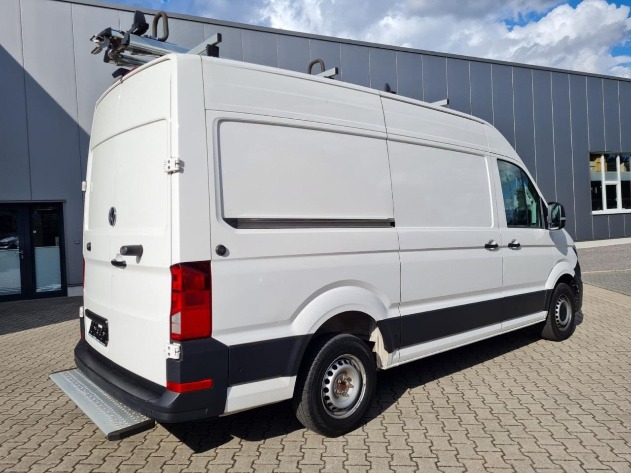 Volkswagen Crafter 35 Kasten L3H2 KAMERA KLIMA NAVI REGALE - Товарен бус: снимка 4 Volkswagen Crafter 35 Kasten L3H2 KAMERA KLIMA NAVI REGALE - Товарен бус: снимка 4