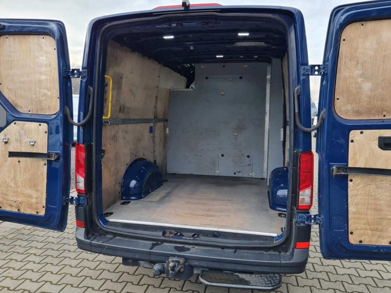 Товарен бус, Бус с двойна кабина Volkswagen Crafter 35 Kasten Plus Doka mixto NAVI AHK 6 Sit: снимка 25