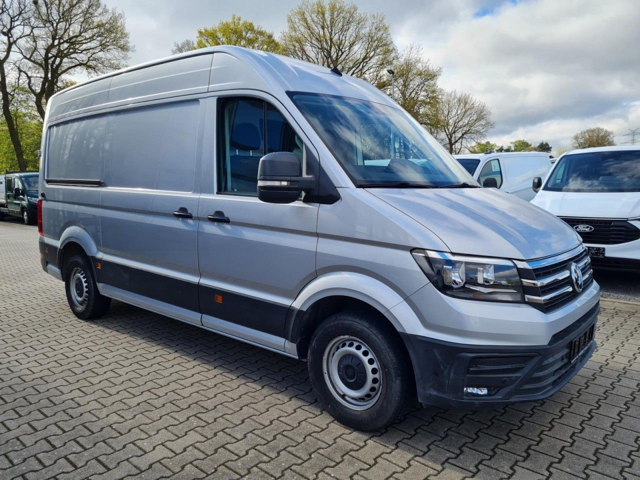 Volkswagen Crafter 35 Kasten TDI MR hoch NAVI KLIMA TEMPOMA - Товарен бус: снимка 3 Volkswagen Crafter 35 Kasten TDI MR hoch NAVI KLIMA TEMPOMA - Товарен бус: снимка 3