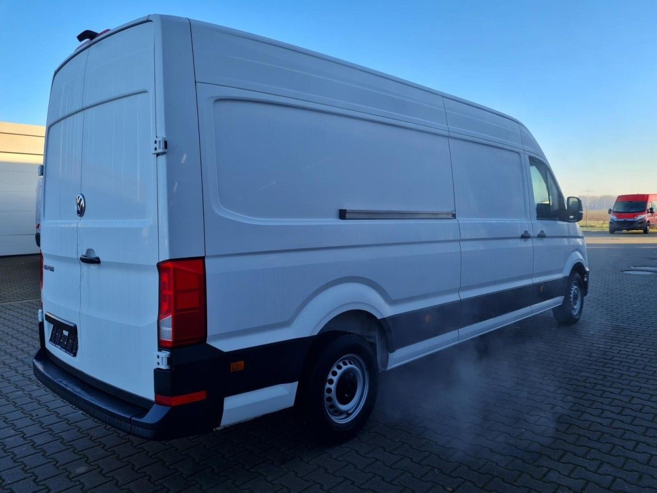Volkswagen Crafter 35 Kasten lang L4H3 KAMERA NAVI_APP HOLZ - Товарен бус: снимка 4 Volkswagen Crafter 35 Kasten lang L4H3 KAMERA NAVI_APP HOLZ - Товарен бус: снимка 4