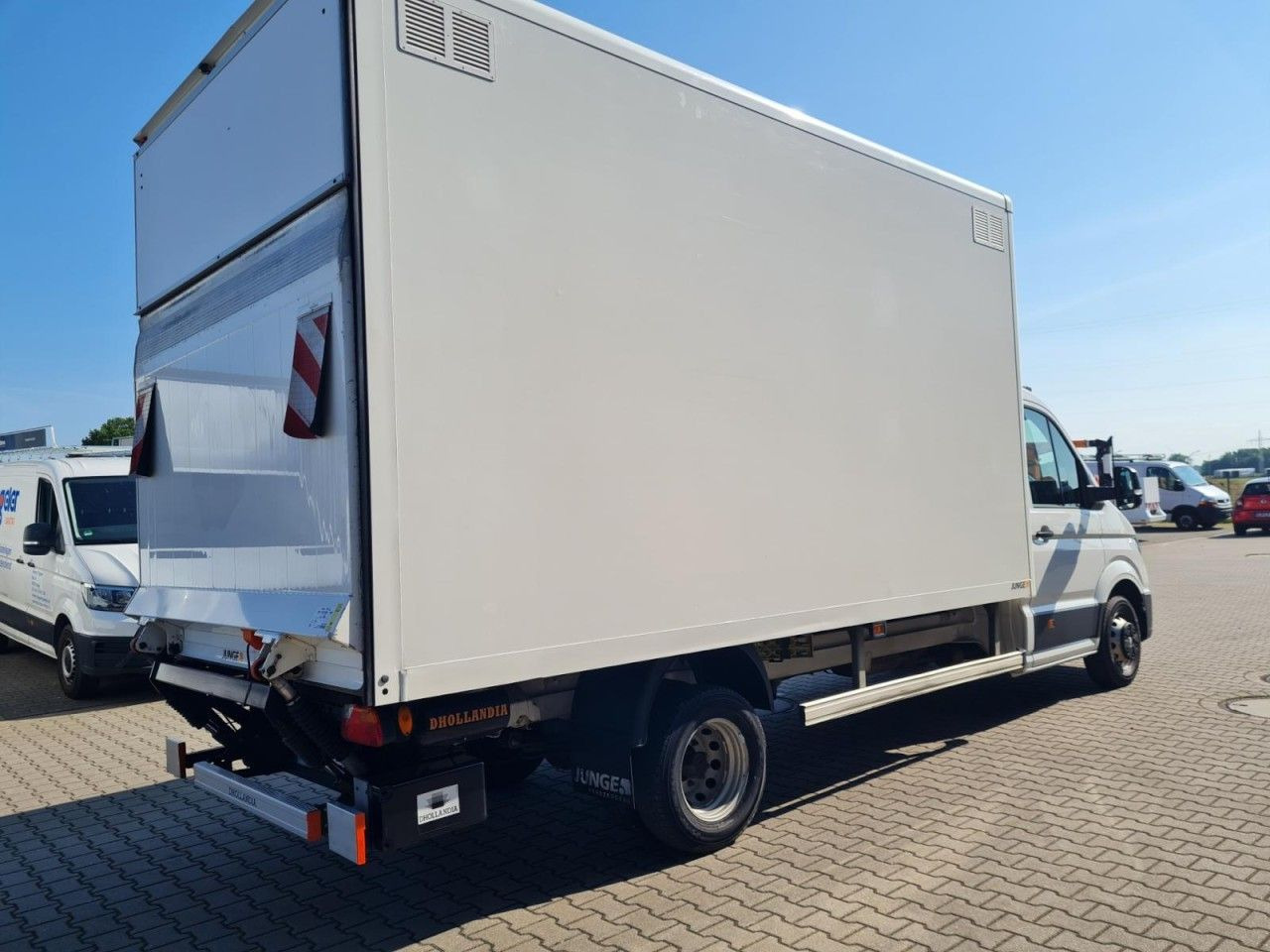 Volkswagen Crafter 50 Koffer hoch 2.0 TDI LBW KLIMA KAMERA - Лекотоварен автомобил фургон: снимка 4 Volkswagen Crafter 50 Koffer hoch 2.0 TDI LBW KLIMA KAMERA - Лекотоварен автомобил фургон: снимка 4