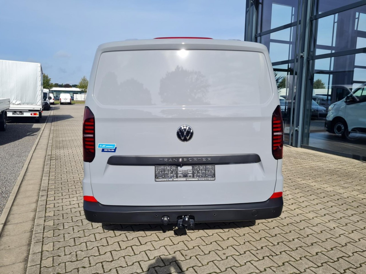 Volkswagen T7 Transporter Kasten TDi AG L2 AHK KLIMA KAMERA LED - Малък ван: снимка 5 Volkswagen T7 Transporter Kasten TDi AG L2 AHK KLIMA KAMERA LED - Малък ван: снимка 5