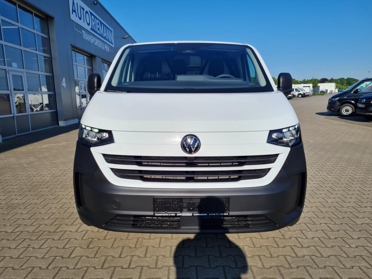 Volkswagen T7 Transporter Kasten TDi L1 Heckklappe KLIMA PDC - Малък ван: снимка 2 Volkswagen T7 Transporter Kasten TDi L1 Heckklappe KLIMA PDC - Малък ван: снимка 2