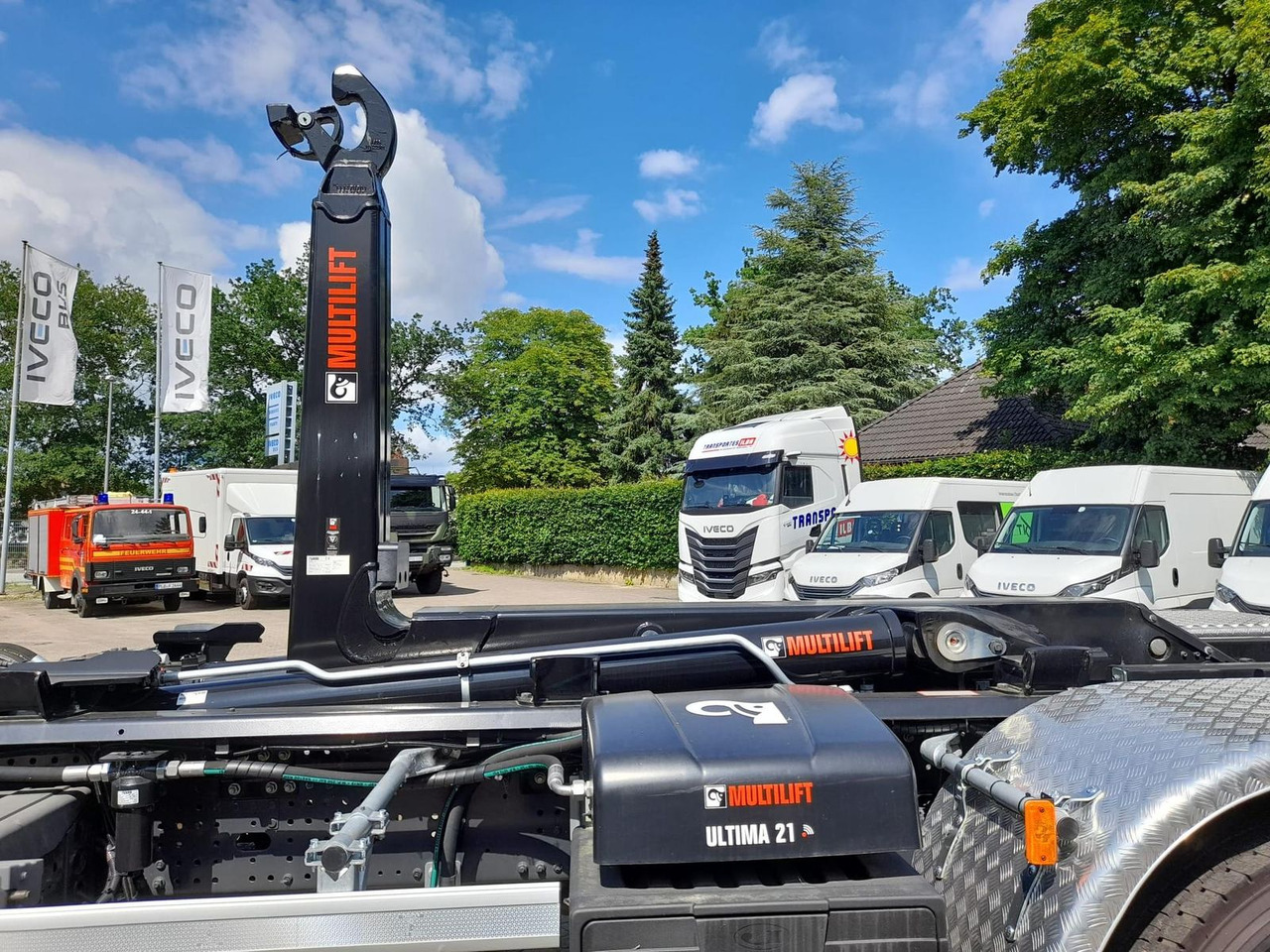 Iveco AD280X46Y/PS ON HIAB 490PS Lenk-Lift - Самосвал камион: снимка 3 Iveco AD280X46Y/PS ON HIAB 490PS Lenk-Lift - Самосвал камион: снимка 3