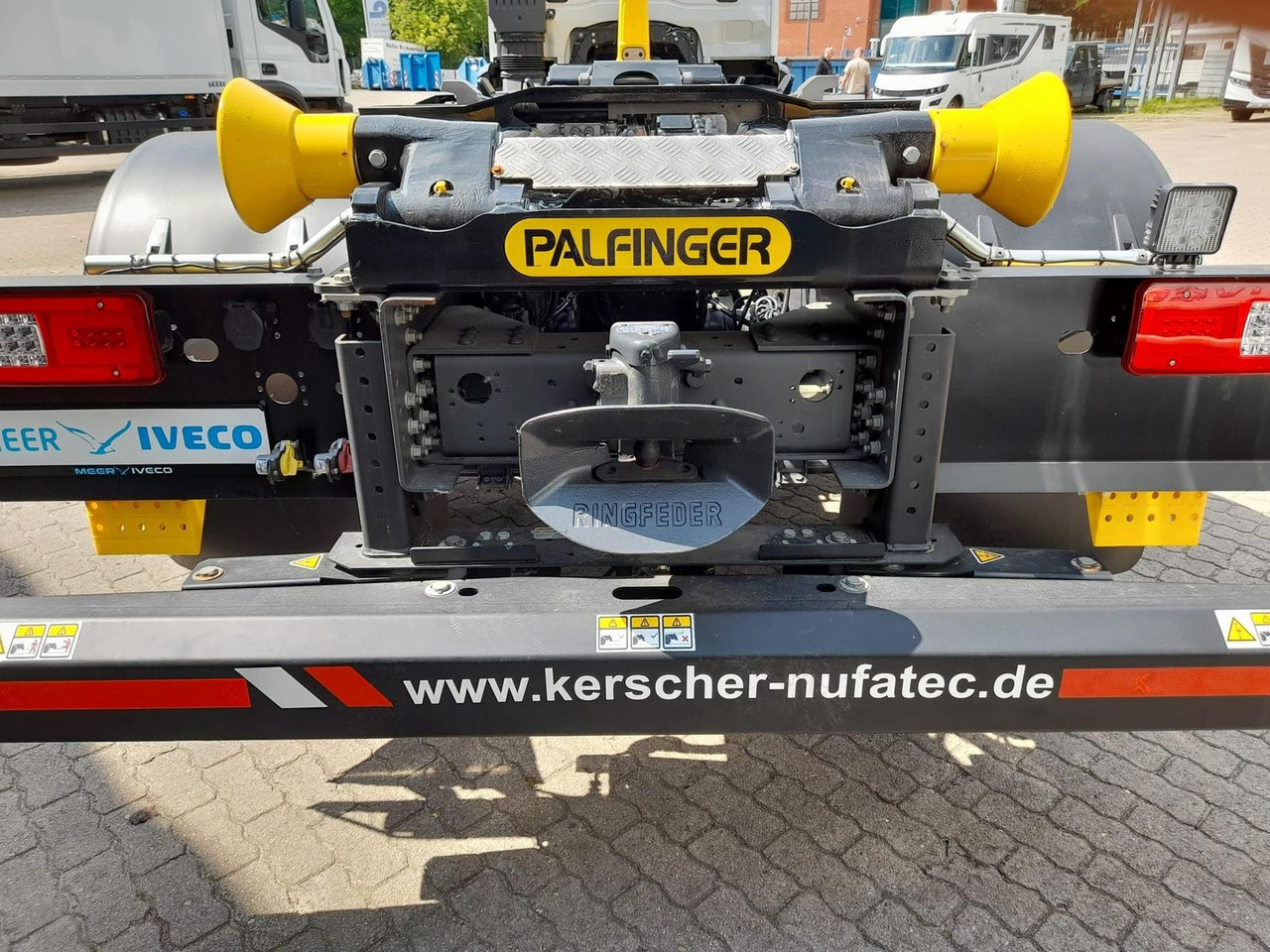 Iveco AD280X46Y/PS ON PALFINGER Lenk Lift - Мултилифт с кука камион: снимка 5 Iveco AD280X46Y/PS ON PALFINGER Lenk Lift - Мултилифт с кука камион: снимка 5