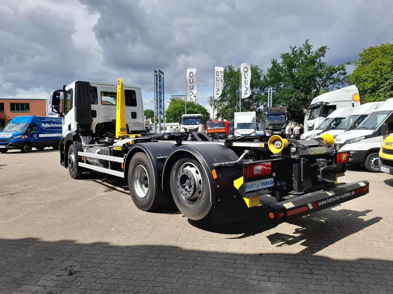 Iveco AD280X46Y/PS ON PALFINGER Lenk Lift - Мултилифт с кука камион: снимка 3 Iveco AD280X46Y/PS ON PALFINGER Lenk Lift - Мултилифт с кука камион: снимка 3