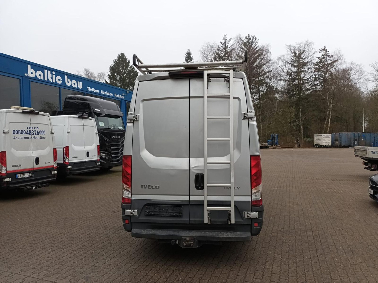 Iveco Daily 35S12V 3520L AHK Dachträger 85 kW (116 ... - Товарен бус: снимка 4 Iveco Daily 35S12V 3520L AHK Dachträger 85 kW (116 ... - Товарен бус: снимка 4