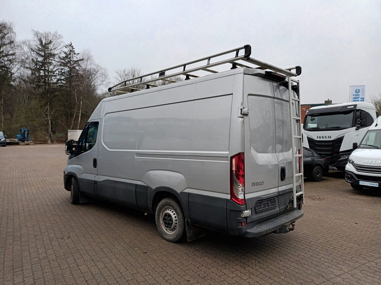 Iveco Daily 35S12V 3520L AHK Dachträger 85 kW (116 ... - Товарен бус: снимка 2 Iveco Daily 35S12V 3520L AHK Dachträger 85 kW (116 ... - Товарен бус: снимка 2