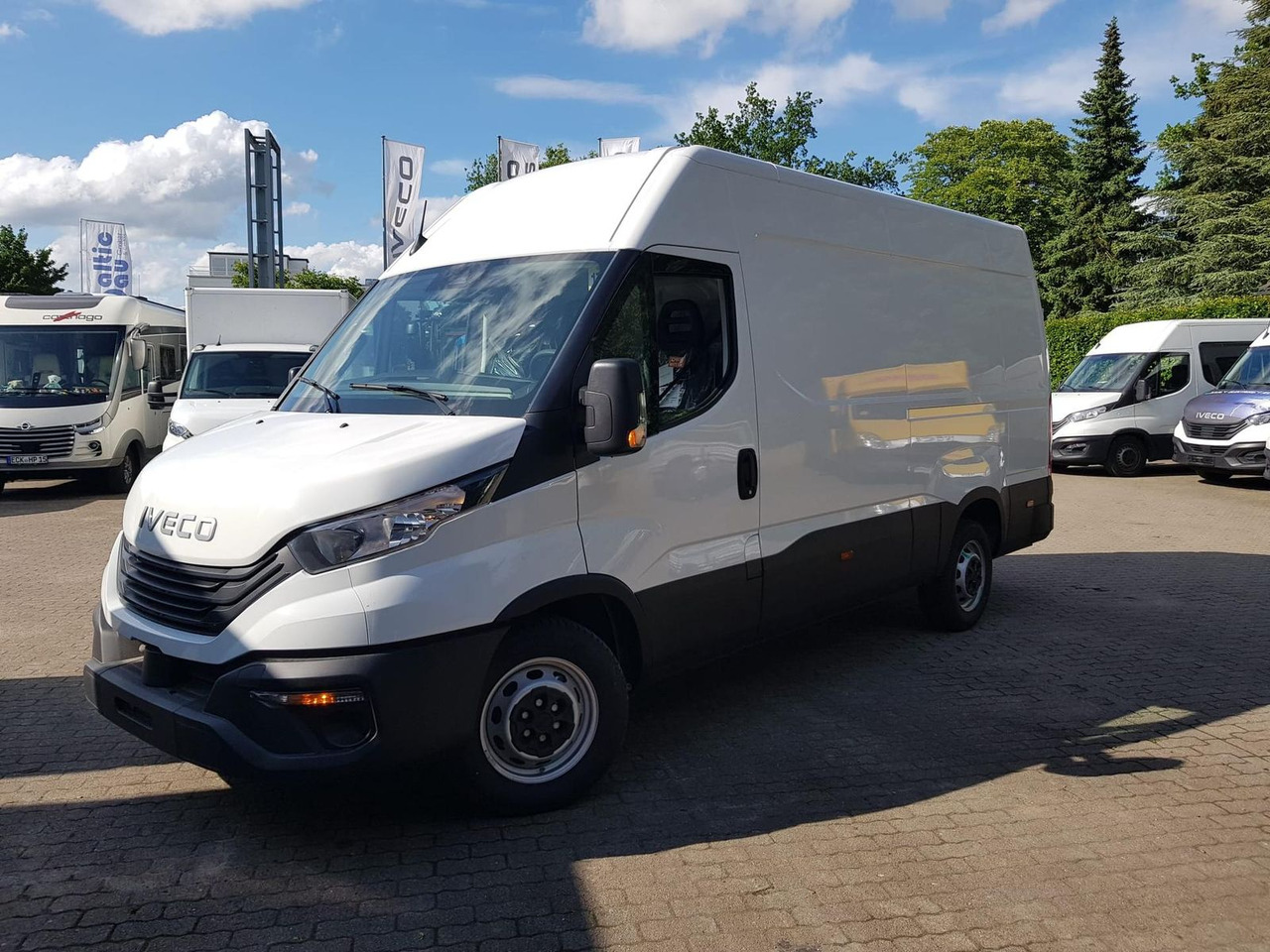 Iveco Daily 35S14A8VY*KAMERA*RADIO*KLIMA* - Товарен бус: снимка 1 Iveco Daily 35S14A8VY*KAMERA*RADIO*KLIMA* - Товарен бус: снимка 1