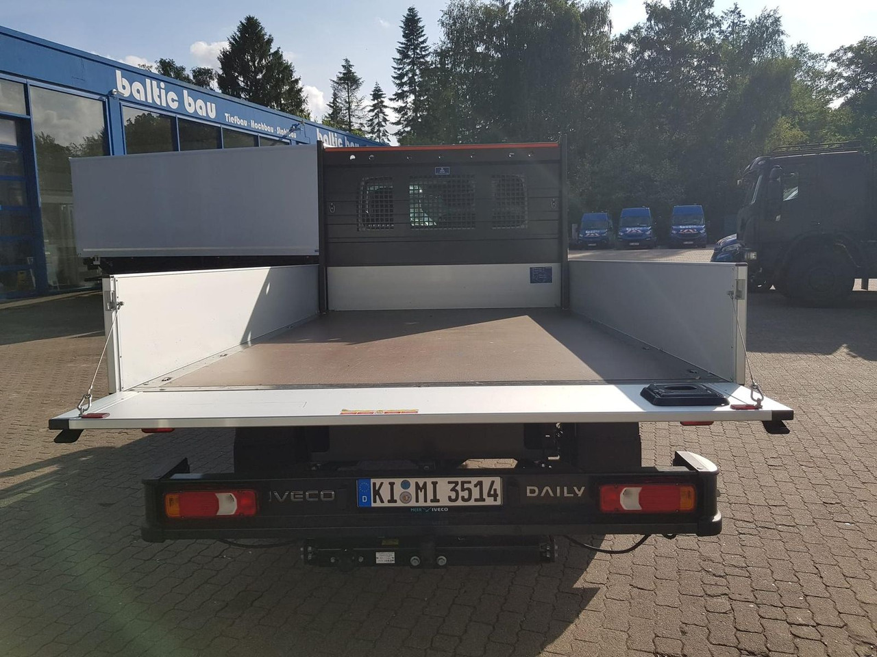 Iveco Daily 35S14HA8 Pritsche AHK 100 kW (136 PS),... - Бордови бус: снимка 5 Iveco Daily 35S14HA8 Pritsche AHK 100 kW (136 PS),... - Бордови бус: снимка 5