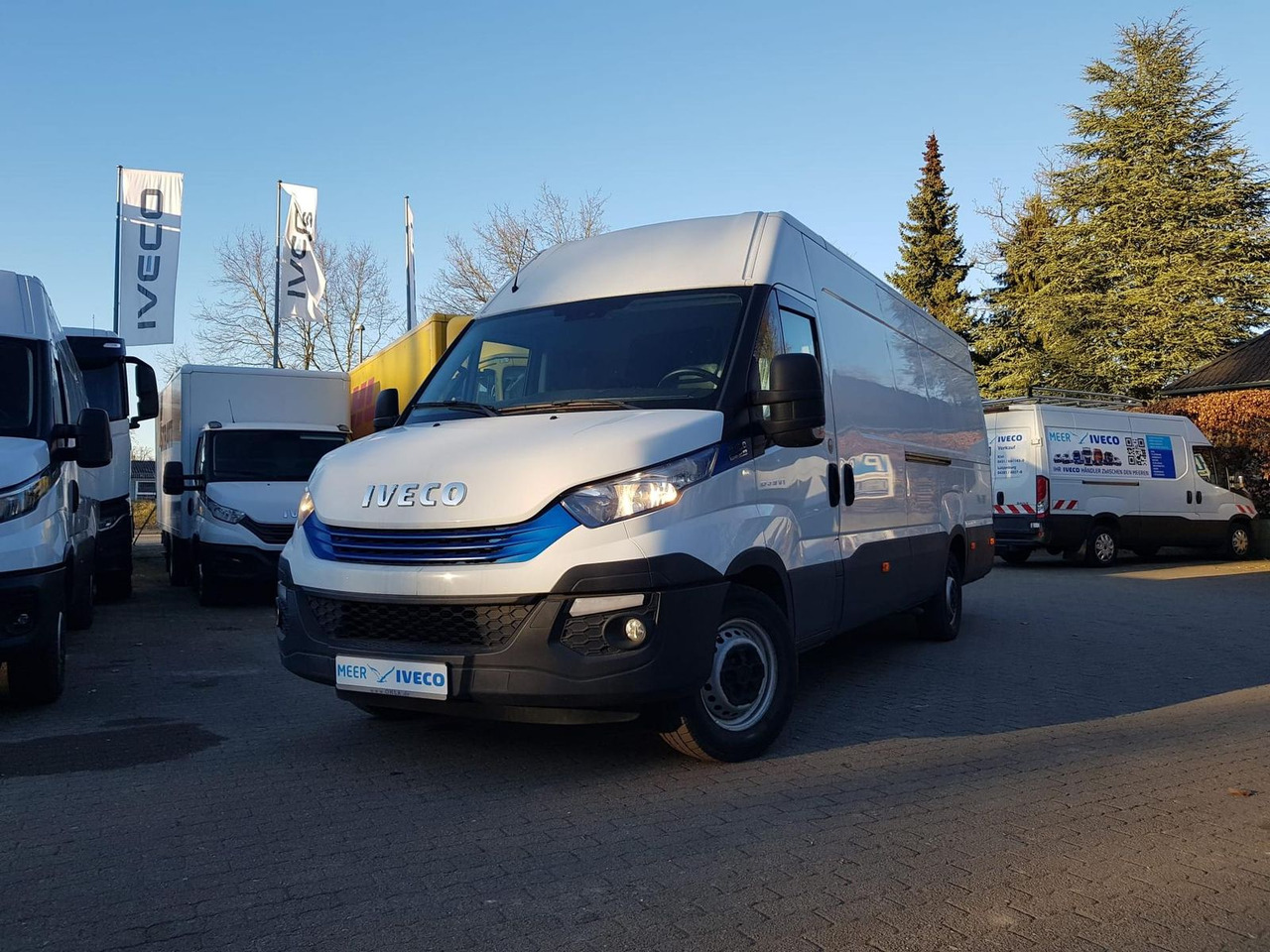 Iveco Daily 35S16SA8 V/P Klima, AHK, Rückfahrkamera... - Товарен бус: снимка 1 Iveco Daily 35S16SA8 V/P Klima, AHK, Rückfahrkamera... - Товарен бус: снимка 1