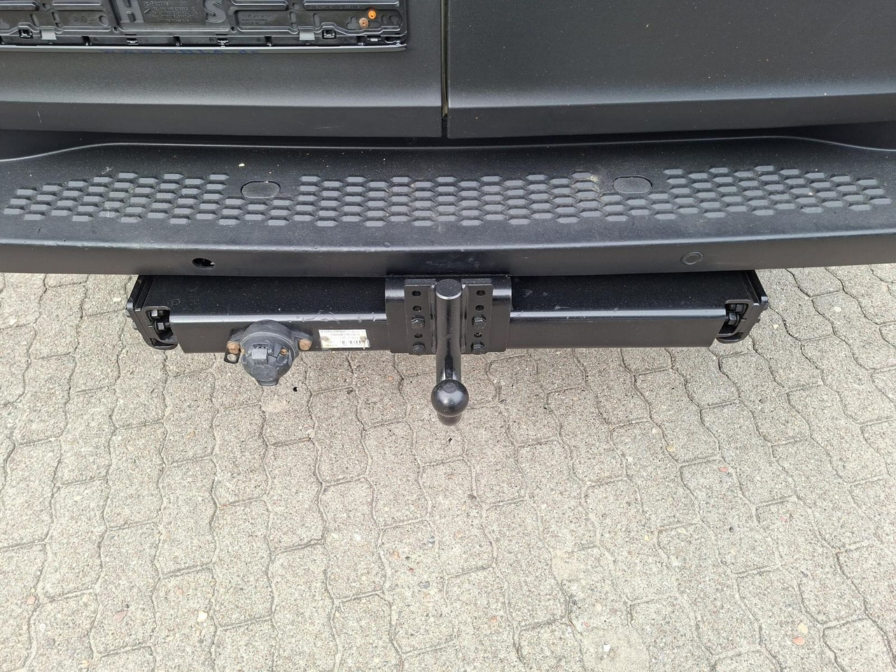 Iveco Daily 50C18HA8 V AHK, RADIO, KLIMA, 132 kW (1... - Бордови бус: снимка 5 Iveco Daily 50C18HA8 V AHK, RADIO, KLIMA, 132 kW (1... - Бордови бус: снимка 5