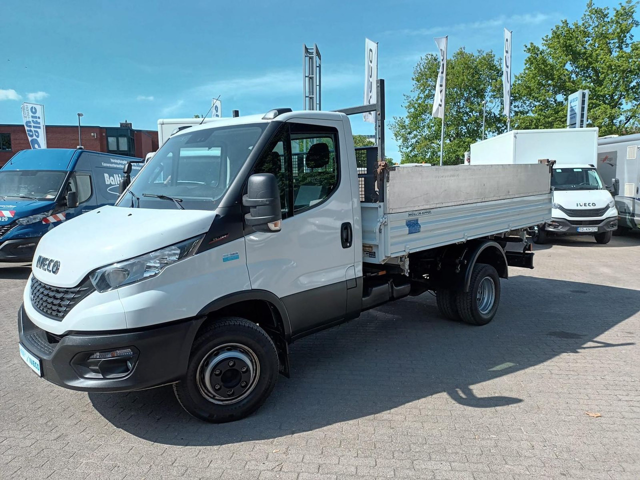 Iveco Daily 70C18H Meiler Kipper Dreiseitenkipper 1... - Бус самосвал: снимка 1 Iveco Daily 70C18H Meiler Kipper Dreiseitenkipper 1... - Бус самосвал: снимка 1