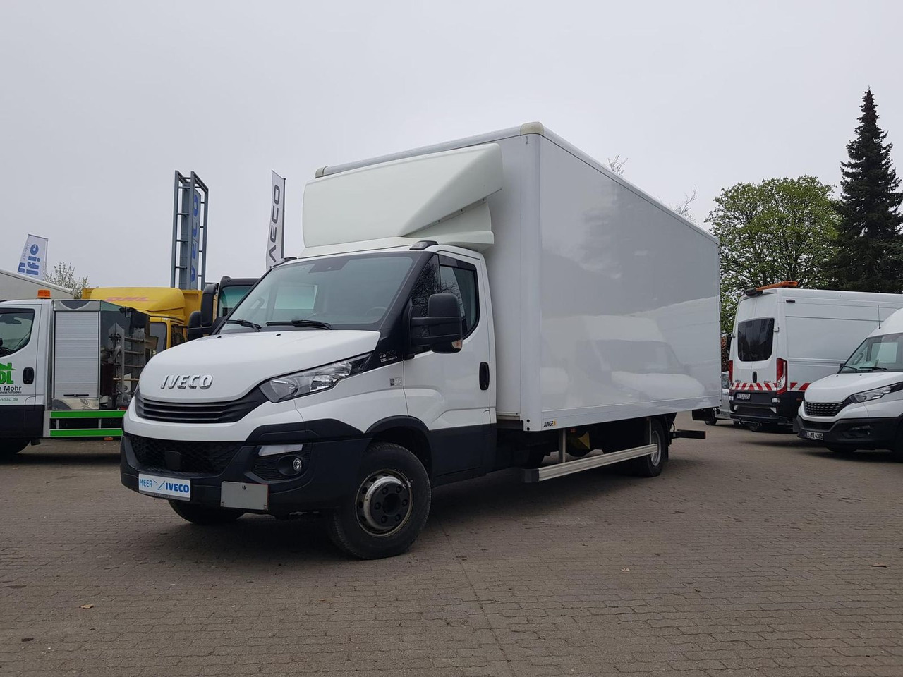 Iveco Daily 70C18HA8/P Koffer, Luftfederung, Kamera - Лекотоварен автомобил фургон: снимка 1 Iveco Daily 70C18HA8/P Koffer, Luftfederung, Kamera - Лекотоварен автомобил фургон: снимка 1