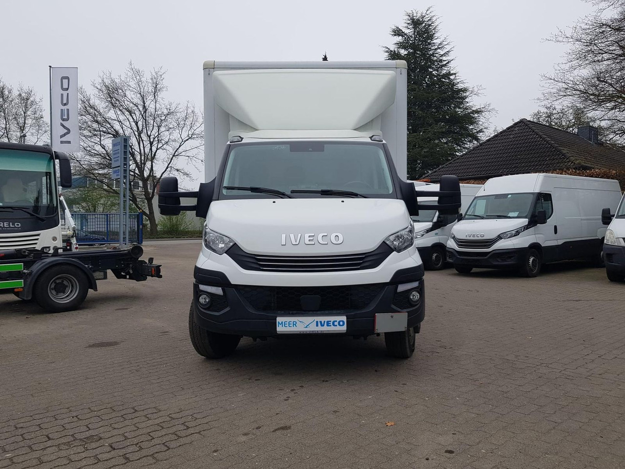 Iveco Daily 70C18HA8/P Koffer, Luftfederung, Kamera... - Лекотоварен автомобил фургон: снимка 2 Iveco Daily 70C18HA8/P Koffer, Luftfederung, Kamera... - Лекотоварен автомобил фургон: снимка 2