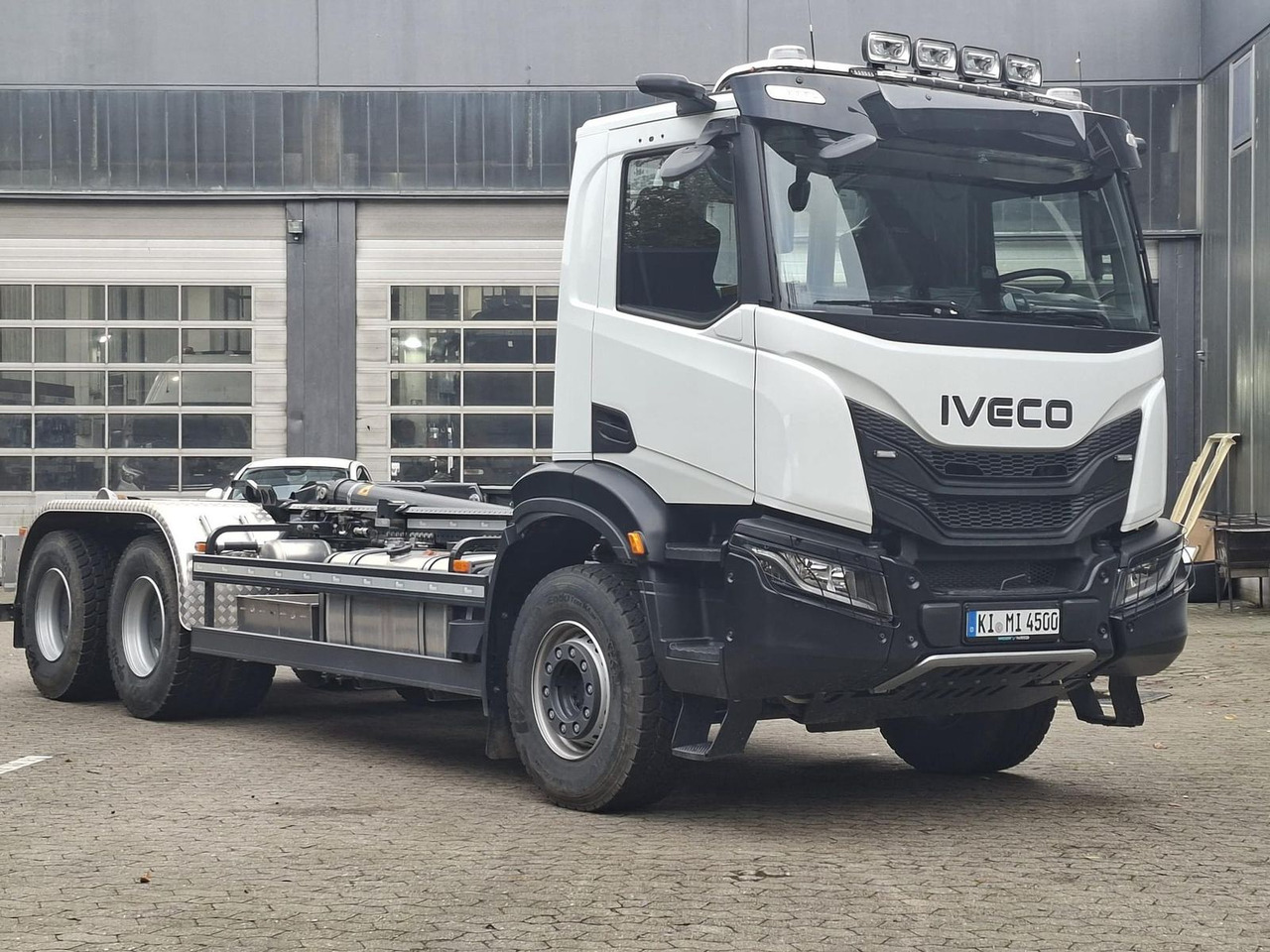 Iveco X-Way AD300X46Z/P HR OFF MEILLER ABROLLKIPPER - Самосвал камион: снимка 1 Iveco X-Way AD300X46Z/P HR OFF MEILLER ABROLLKIPPER - Самосвал камион: снимка 1