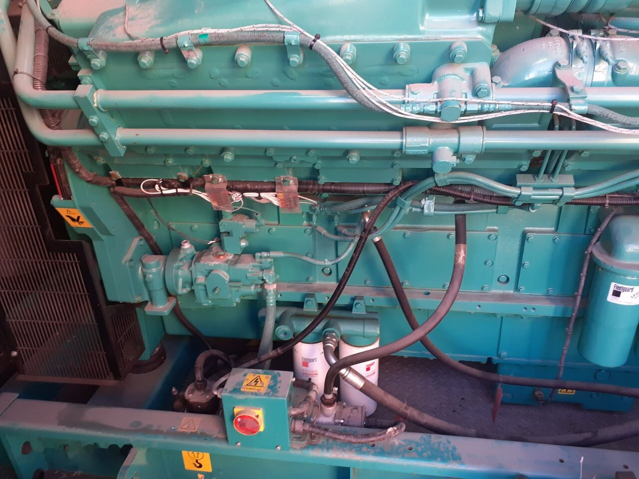 Cummins Agregat Prądotwórczy generator 1000 kw 1200 kw 1500 1650 Kva Fab - Електрогенератор: снимка 1 Cummins Agregat Prądotwórczy generator 1000 kw 1200 kw 1500 1650 Kva Fab - Електрогенератор: снимка 1