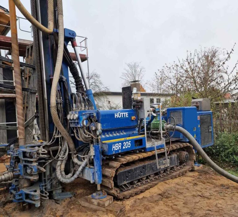 Hütte HBR205 – geothermal drilling rig / Geothermie-Bohrgerät - Пробивна машина: снимка 1 Hütte HBR205 – geothermal drilling rig / Geothermie-Bohrgerät - Пробивна машина: снимка 1