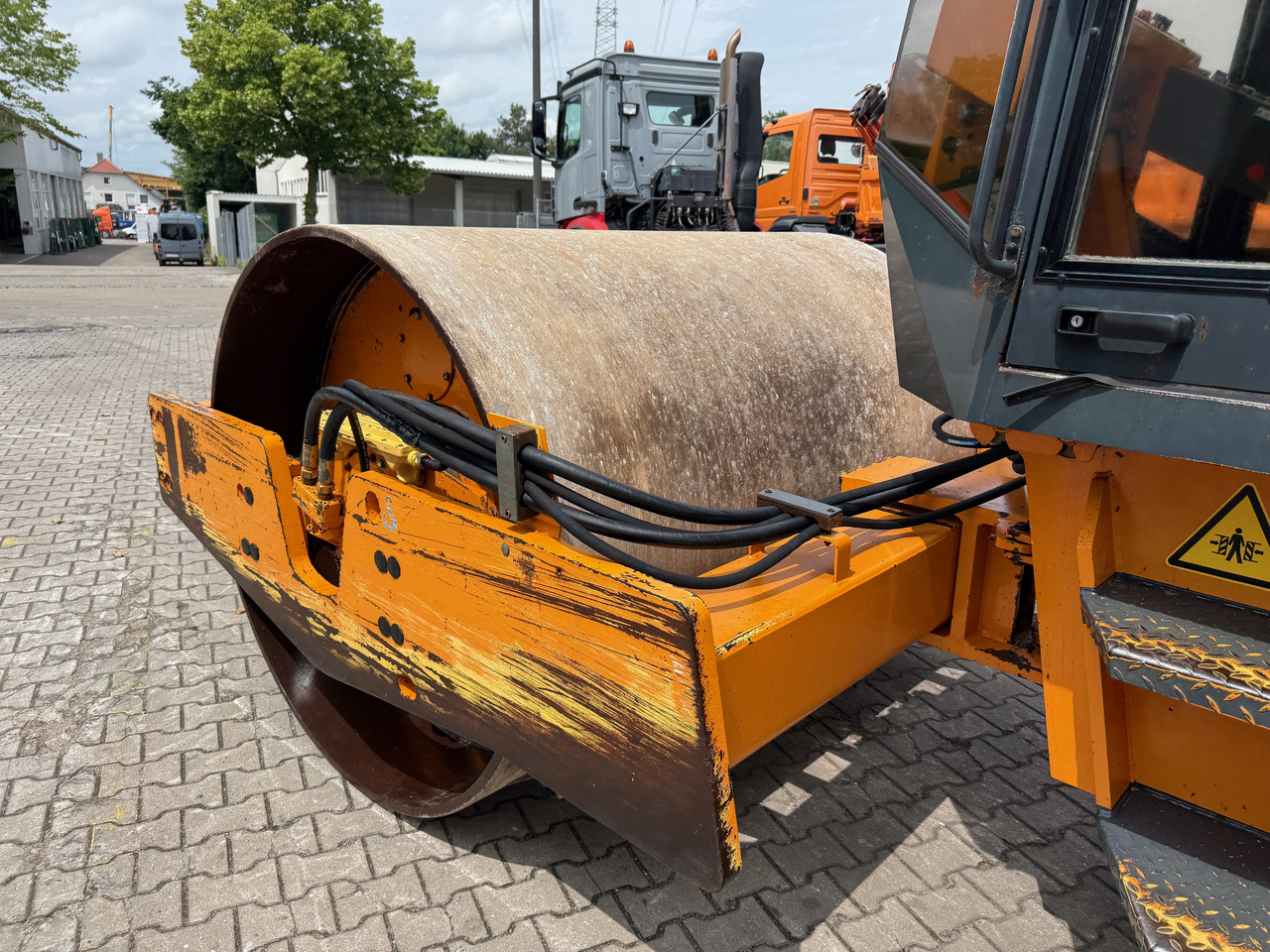 Компактор Bomag BW 213D-2 Walzenzug: снимка 8 Компактор Bomag BW 213D-2 Walzenzug: снимка 8