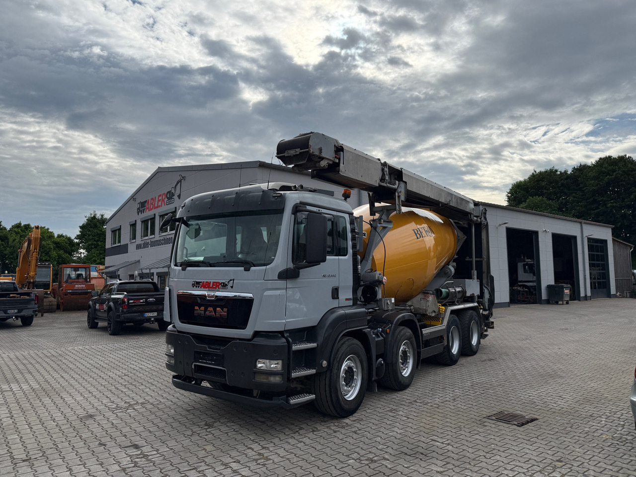 MAN TGS 32.440 Betonmischer 9m3 mit Förderband Liebherr - Друга техника: снимка 2 MAN TGS 32.440 Betonmischer 9m3 mit Förderband Liebherr - Друга техника: снимка 2