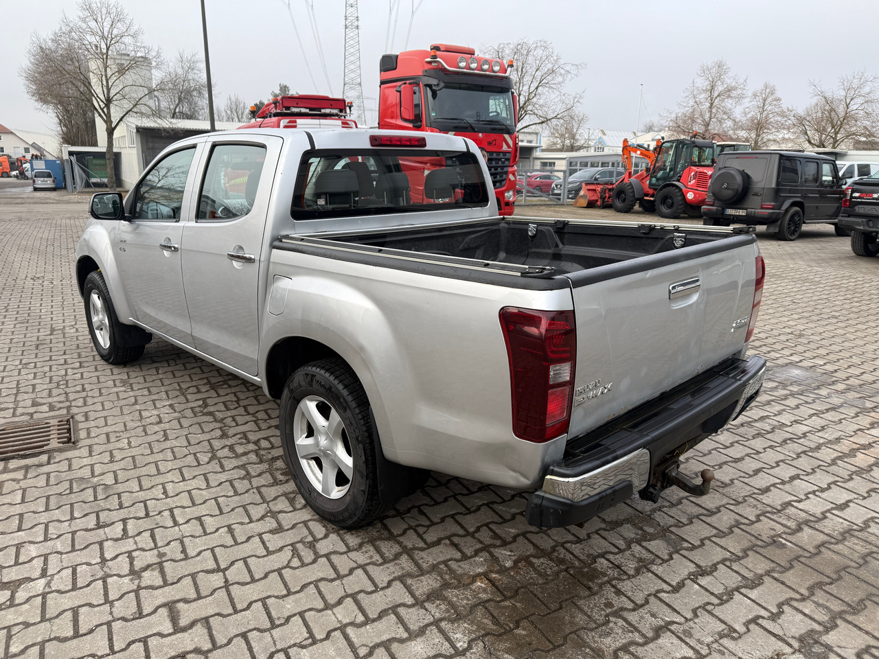 Isuzu DMAX 2,5 Pickup Automatik - Пикап: снимка 5 Isuzu DMAX 2,5 Pickup Automatik - Пикап: снимка 5