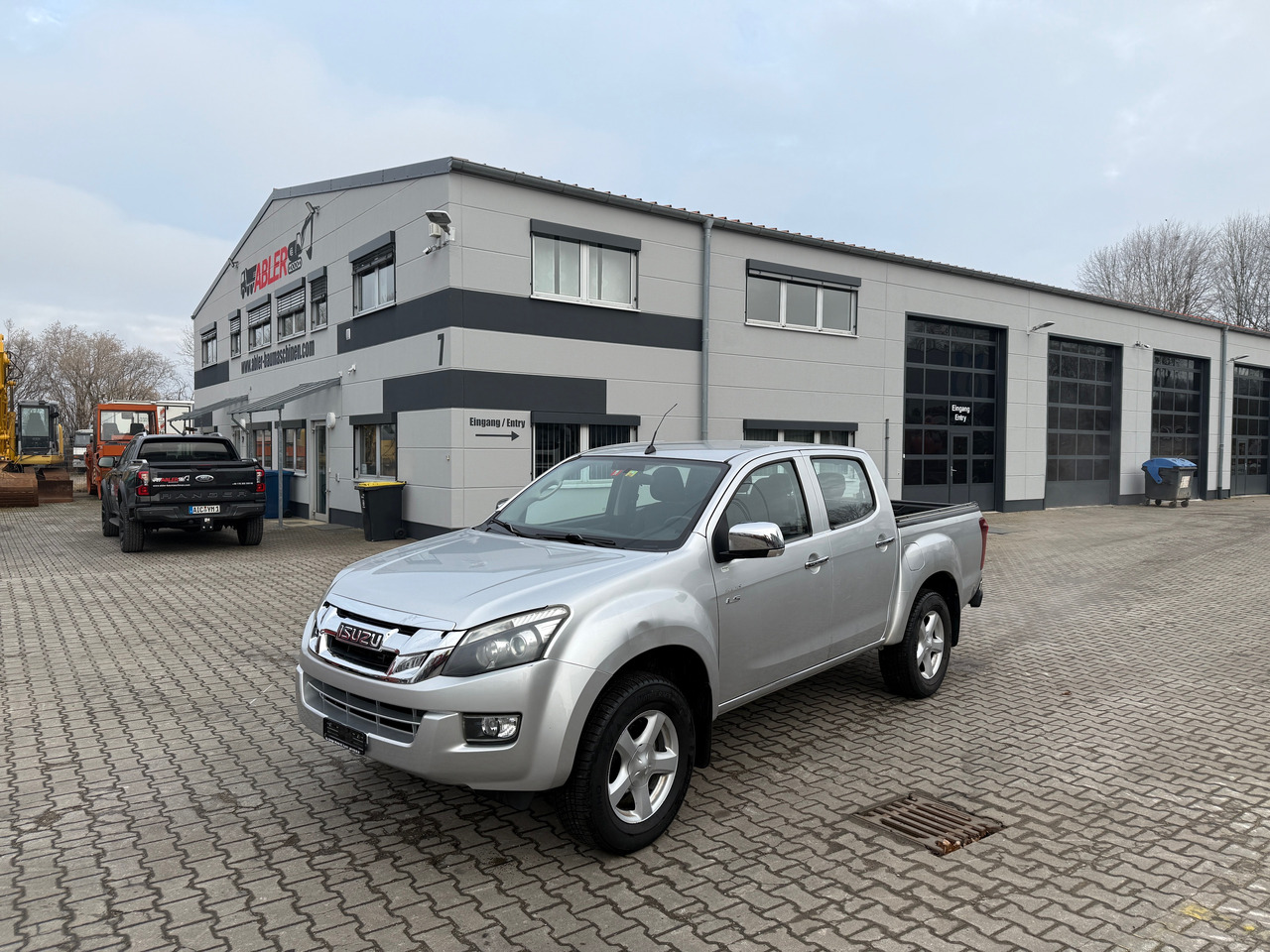 Isuzu DMAX 2,5 Pickup Automatik - Пикап: снимка 2 Isuzu DMAX 2,5 Pickup Automatik - Пикап: снимка 2