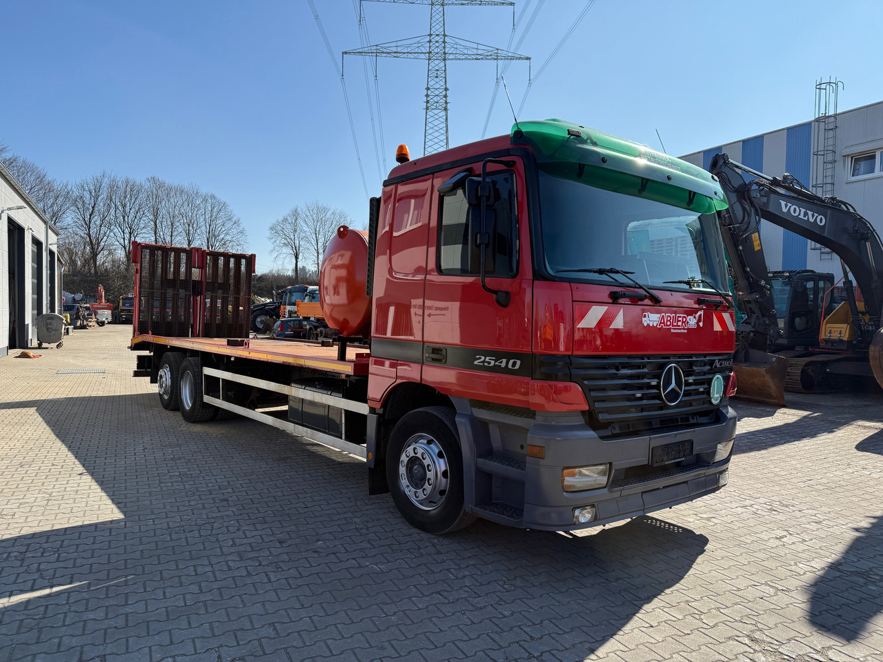 Mercedes-Benz 2540 Actros MP1 Baumaschinentrnasporter - Камион: снимка 3 Mercedes-Benz 2540 Actros MP1 Baumaschinentrnasporter - Камион: снимка 3