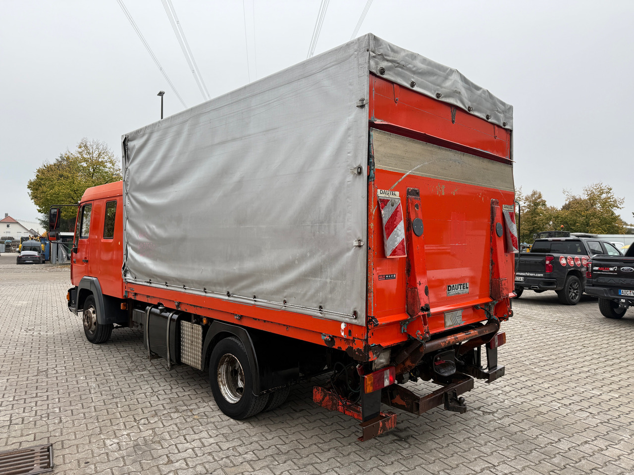 MAN 8.174 Pritsche+Plane+Ladebordwand DOKA L2000 - Камион с брезент: снимка 5 MAN 8.174 Pritsche+Plane+Ladebordwand DOKA L2000 - Камион с брезент: снимка 5