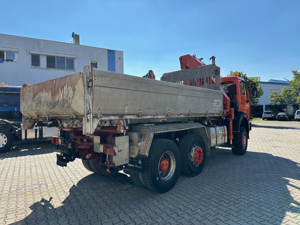 Mercedes-Benz 2535 NG 3-Seiten-Kipper mit Kran - Самосвал камион, Камион с кран: снимка 4 Mercedes-Benz 2535 NG 3-Seiten-Kipper mit Kran - Самосвал камион, Камион с кран: снимка 4