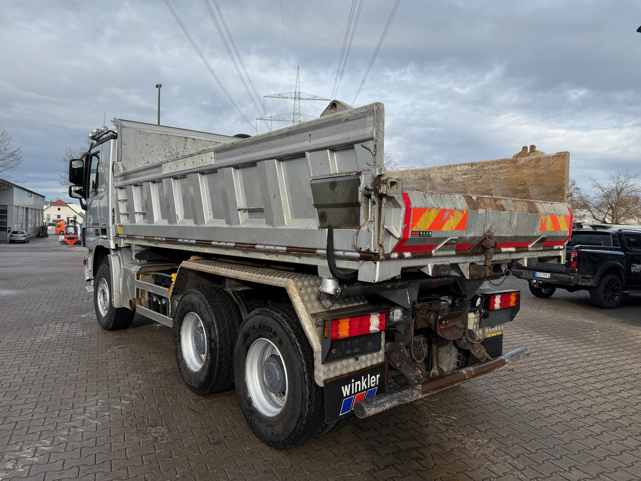 Mercedes-Benz 3346 Actros MP3 2-Seiten Kipper Bordmatic Klima Retarder - Самосвал камион: снимка 5 Mercedes-Benz 3346 Actros MP3 2-Seiten Kipper Bordmatic Klima Retarder - Самосвал камион: снимка 5