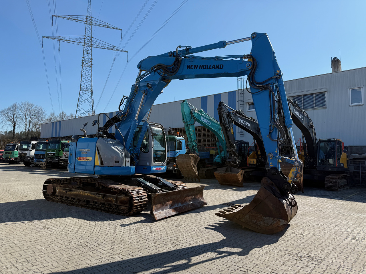 New Holland Kobeclo E235 BSR-2 Nullheck Kettenbagger MS21 - Багер: снимка 3 New Holland Kobeclo E235 BSR-2 Nullheck Kettenbagger MS21 - Багер: снимка 3