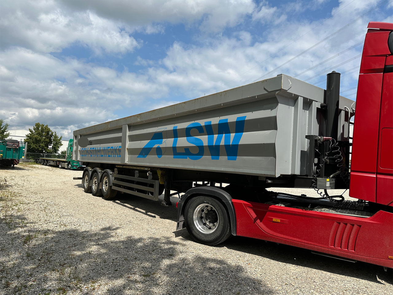 Reisch RHKS-3-SG13 Stahl Kippmulde 50 m3 - Самосвал полуремарке: снимка 2 Reisch RHKS-3-SG13 Stahl Kippmulde 50 m3 - Самосвал полуремарке: снимка 2