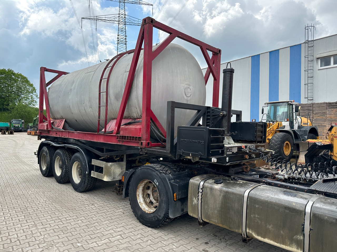 Schmidt CKSA 10/22-20 20 ft Containerkippchassis mit Lebensmitteltank - Самосвал полуремарке: снимка 5 Schmidt CKSA 10/22-20 20 ft Containerkippchassis mit Lebensmitteltank - Самосвал полуремарке: снимка 5