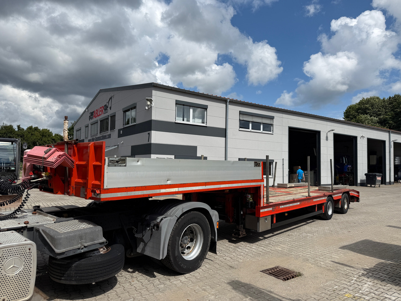 Schwarzmüller F-Serie Tieflader Nachlaufgelenkt ZS TOP - Нискорамна площадка полуремарке: снимка 2 Schwarzmüller F-Serie Tieflader Nachlaufgelenkt ZS TOP - Нискорамна площадка полуремарке: снимка 2