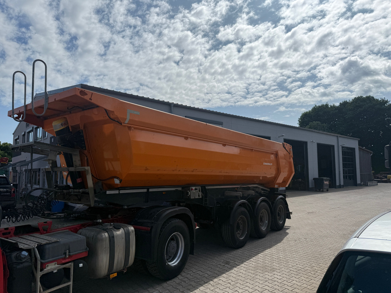 Schwarzmüller Kippauflieger Gesteinsmulde verstärkt Liftachse - Самосвал полуремарке: снимка 2 Schwarzmüller Kippauflieger Gesteinsmulde verstärkt Liftachse - Самосвал полуремарке: снимка 2