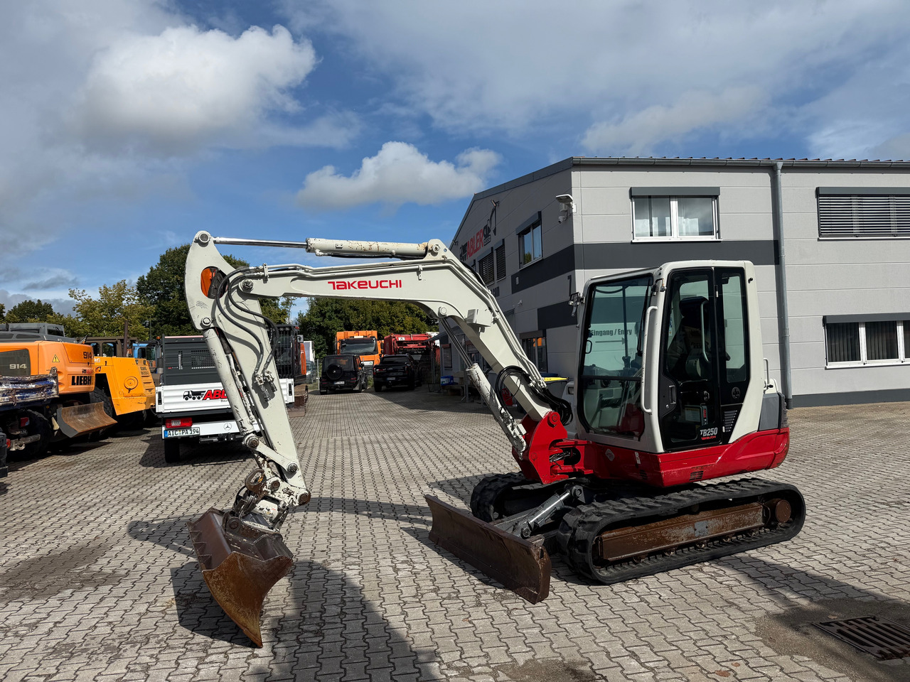 Takeuchi TB250 Minibagger Powertilt MS03 - Багер: снимка 2 Takeuchi TB250 Minibagger Powertilt MS03 - Багер: снимка 2