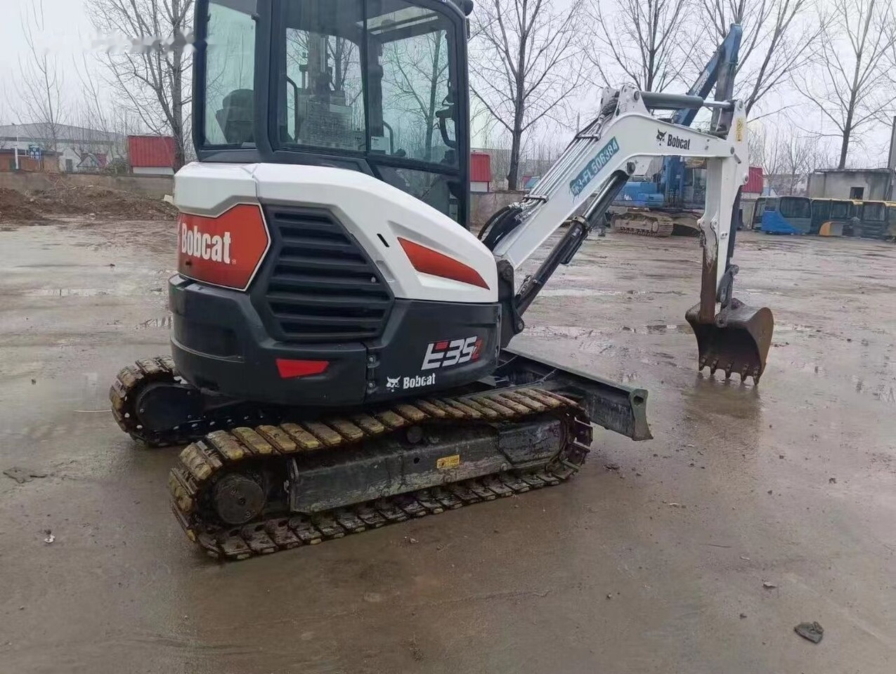 Bobcat E35 - Мини багер: снимка 1 Bobcat E35 - Мини багер: снимка 1