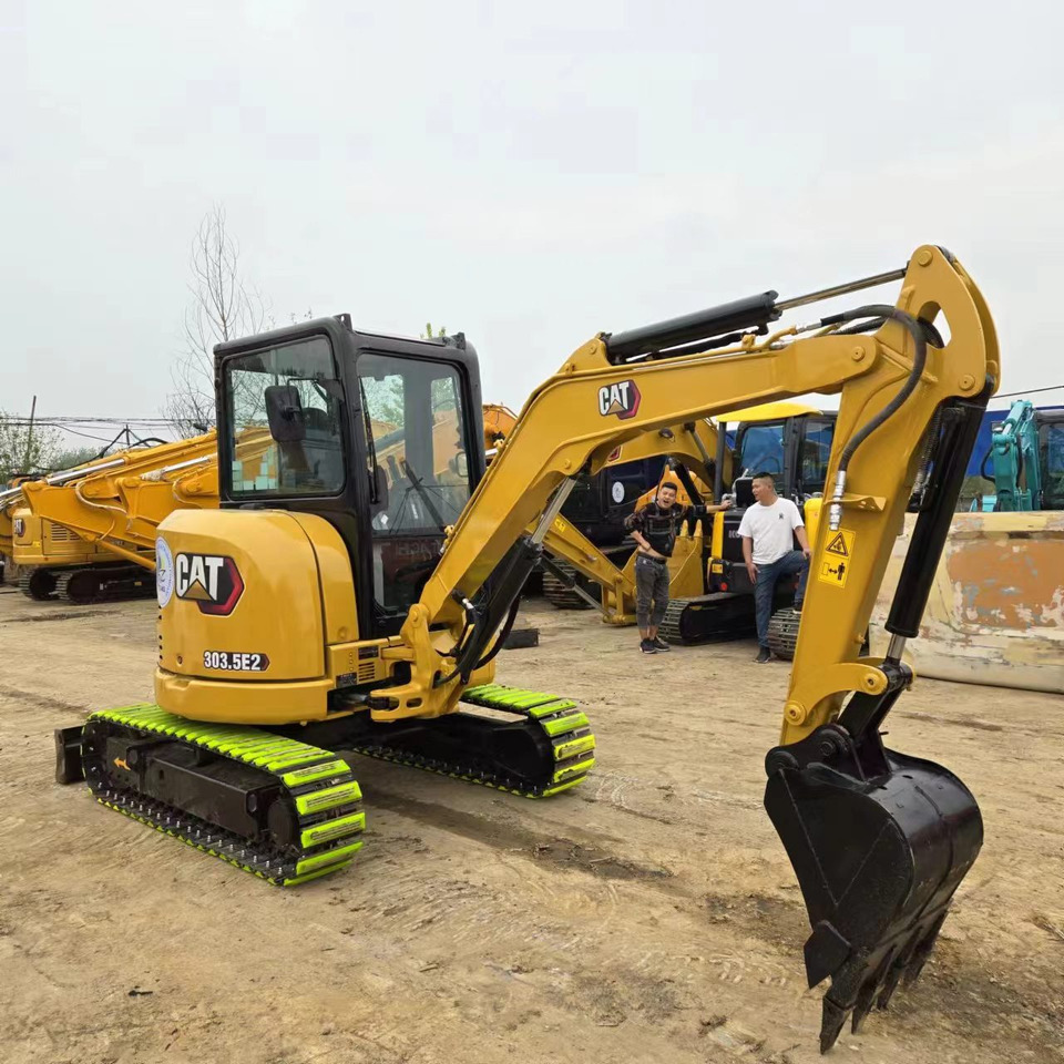 CATERPILLAR 303.5E2 - Мини багер: снимка 1 CATERPILLAR 303.5E2 - Мини багер: снимка 1