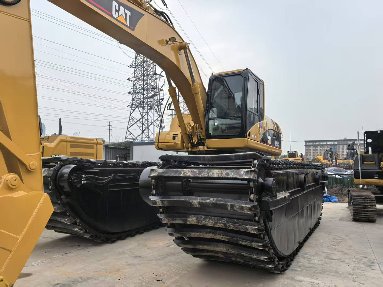 CATERPILLAR 320CL amphibious - Плаващ багер: снимка 4 CATERPILLAR 320CL amphibious - Плаващ багер: снимка 4